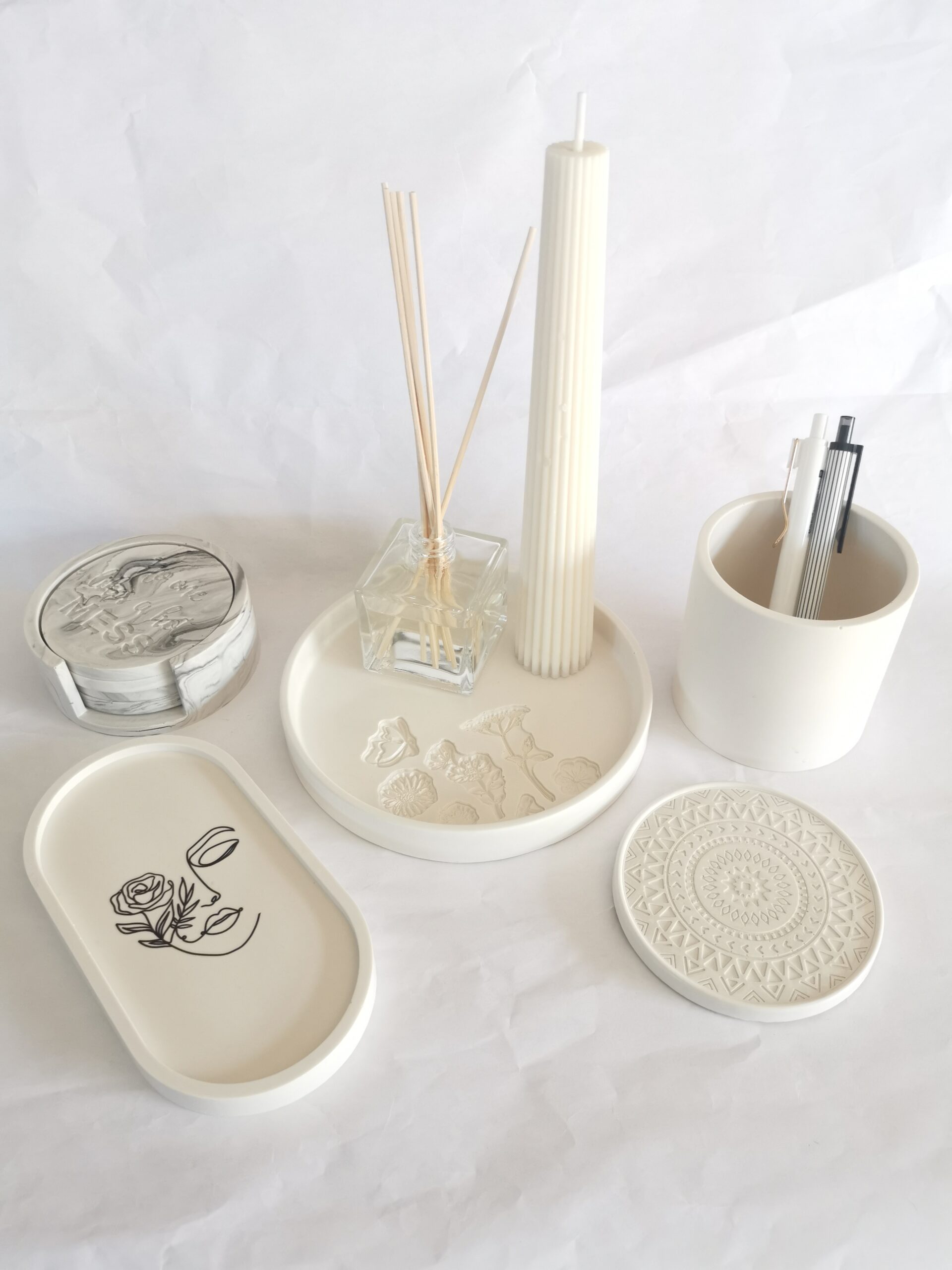 Abstract Face Trinket Tray - White | www.amoresa.co.za