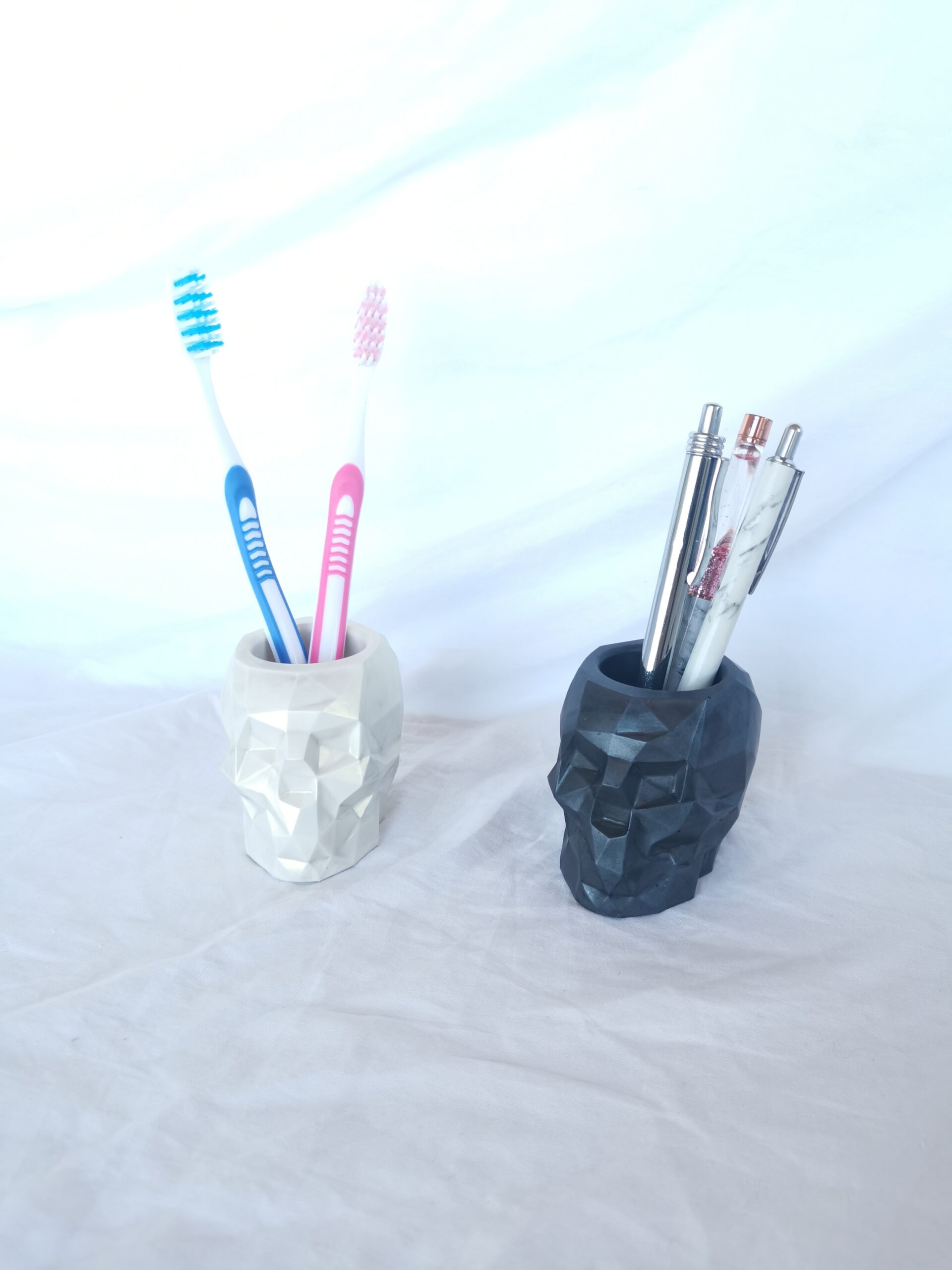 Skull Pen Pot Skull Face Make up Brush pot - Jesmonite Eco Resin South Africa Online - Amore (2) Skull Pen Pot Skull Face Make up Brush pot - Jesmonite Eco Resin South Africa Online - Amore