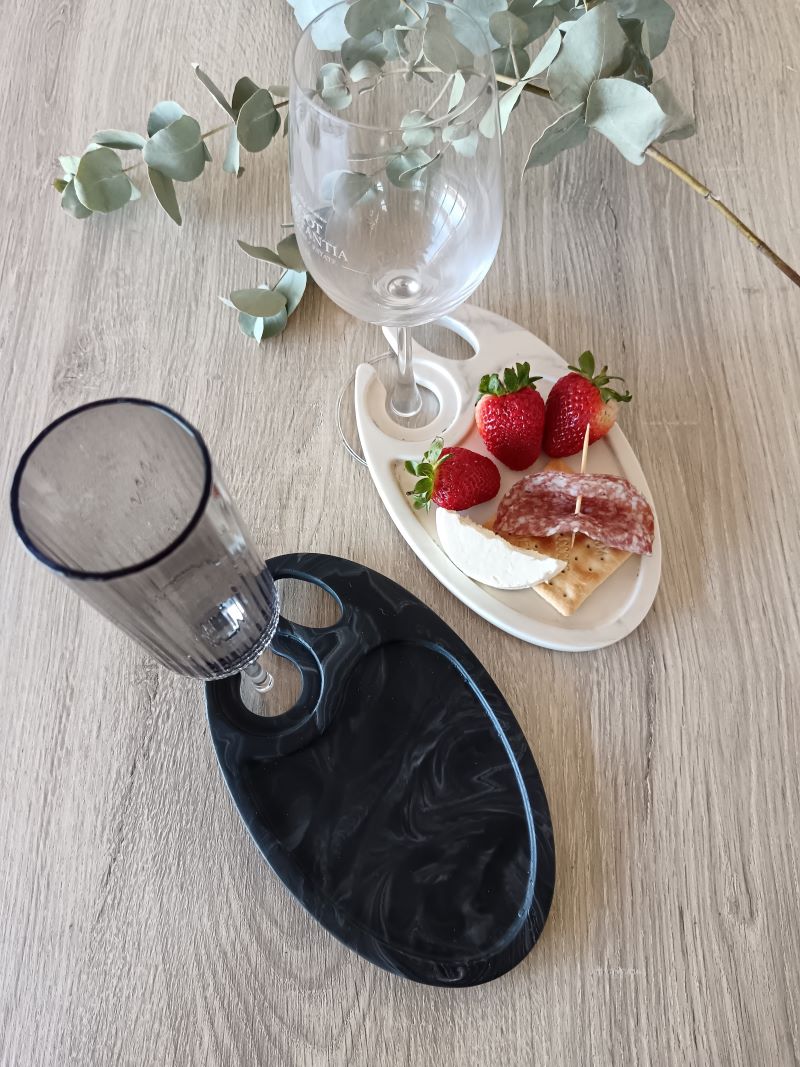 Mini snack platter plate Appetiser Tray with Wine Glass holder champagne snack cocktail trays wedding event restaurant customised logo engraved brand gift corporate south africa www.amoresa.co.za Mini snack platter plate Appetiser Tray with Wine Glass holder champagne snack cocktail trays wedding event restaurant customised logo engraved brand gift corporate south africa www.amoresa.co.za